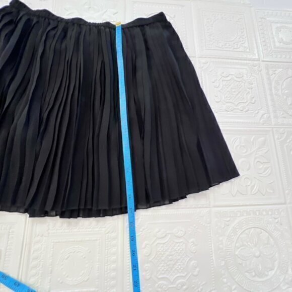 🛍️2 for $25 Sale🛍️ Women's Lined Mini Skirt Accordion Pleat Black Size‎ Medium - Picture 5 of 10